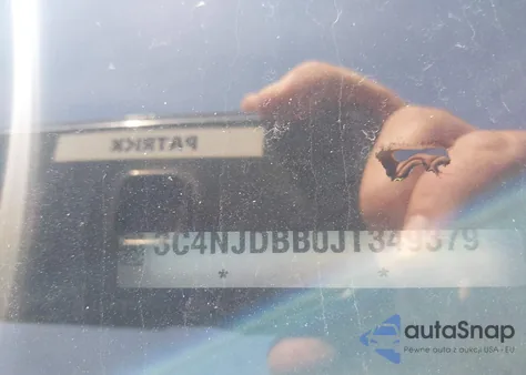 2018 Jeep Compass Latitude 4X4 from USA, damaged, VIN 3C4NJDBB0JT349379